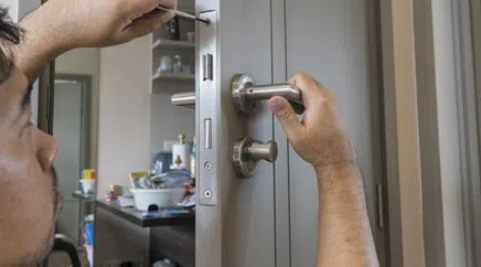 Amber Locksmith Store Jacksonville, FL 904-495-0611 - Lock-installation